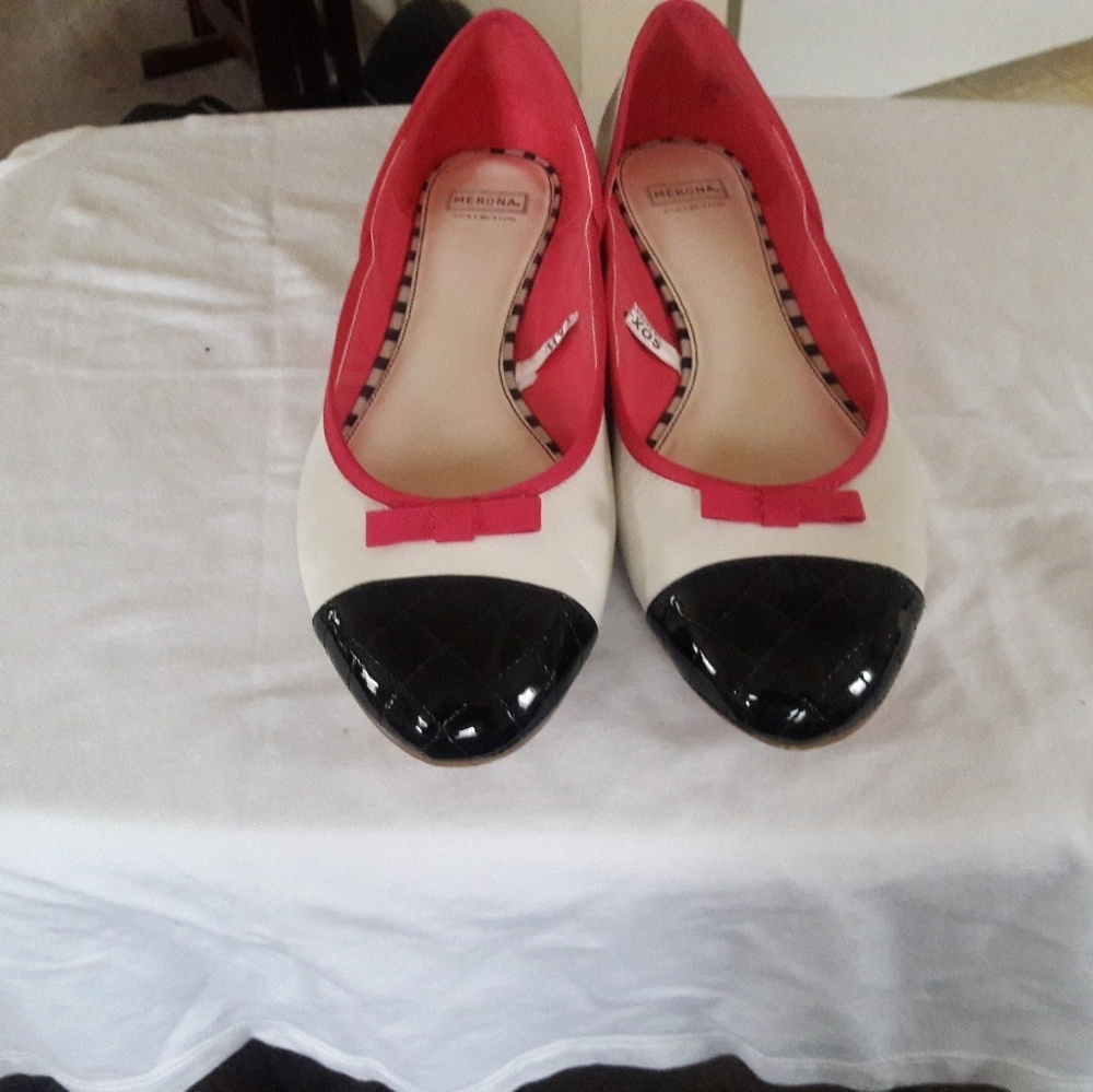 Women's shoes